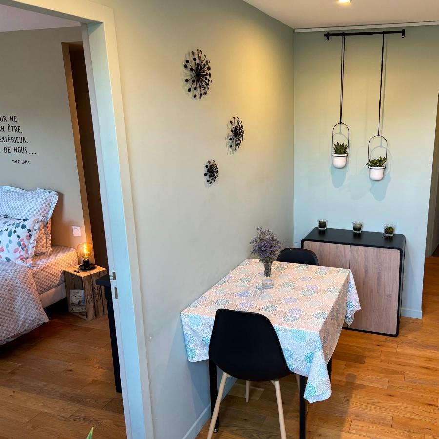 Au 10 Bed & Breakfast Luisant Eksteriør billede
