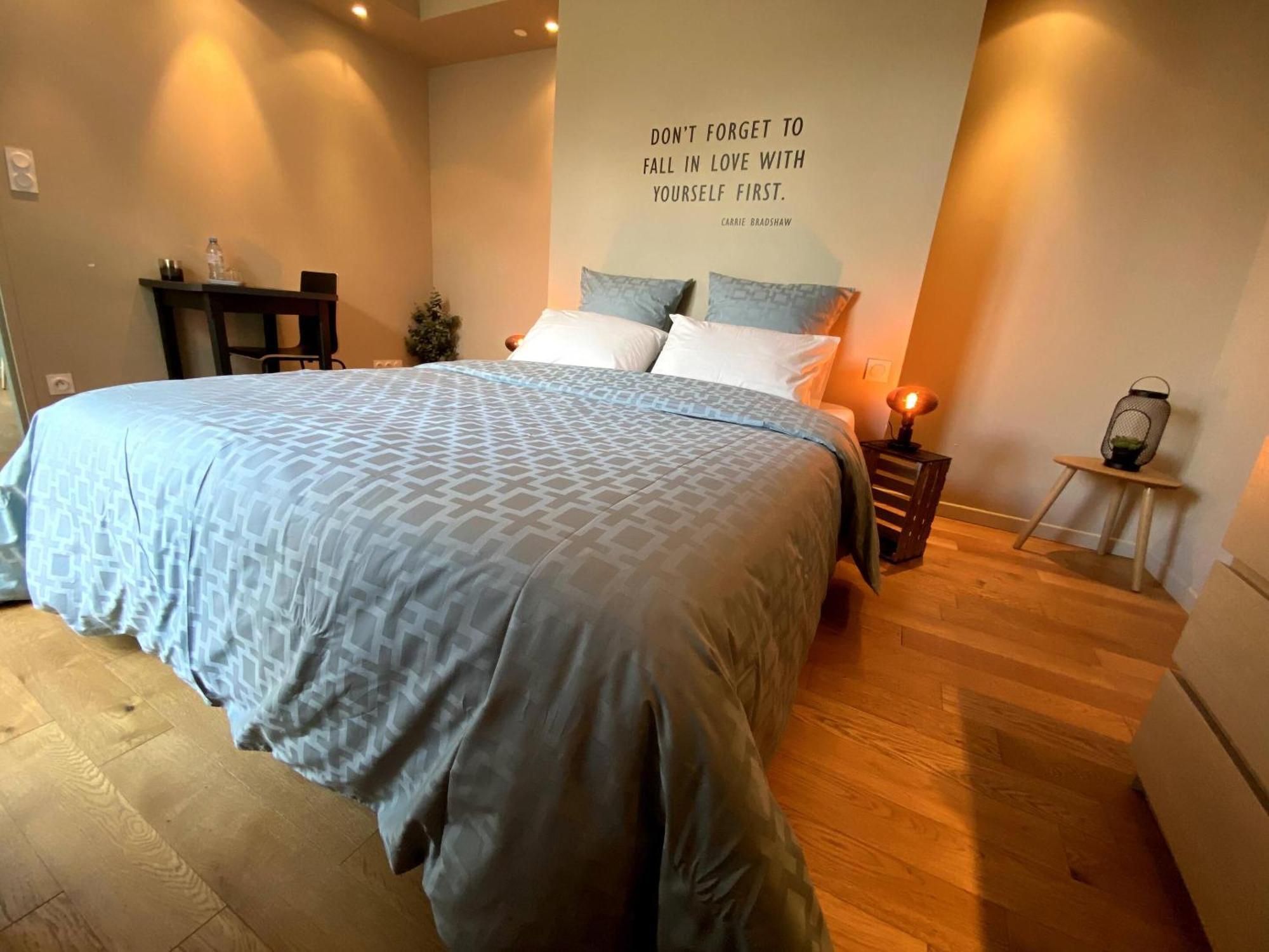 Au 10 Bed & Breakfast Luisant Værelse billede